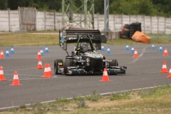 studenci-z-bolidem-na-zawodach-fs-czech-11