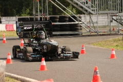 studenci-z-bolidem-na-zawodach-fs-czech-7