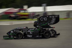 Studenci z bolidem na zawodach Formula Czech Republic 2025