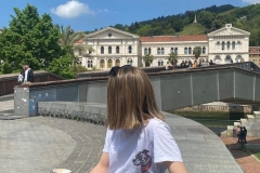 studentka  między nauką wypoczywająca w Hiszpanii