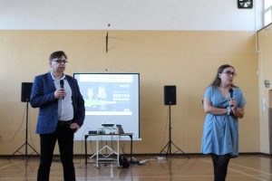 Pracownik Wydziału oraz doktorantka w Liceum Ogólnokształcące im. Króla Kazimierza Jagiellończyka