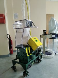 Projekt urządzenia rozdrabniającego do tworzyw sztucznych
