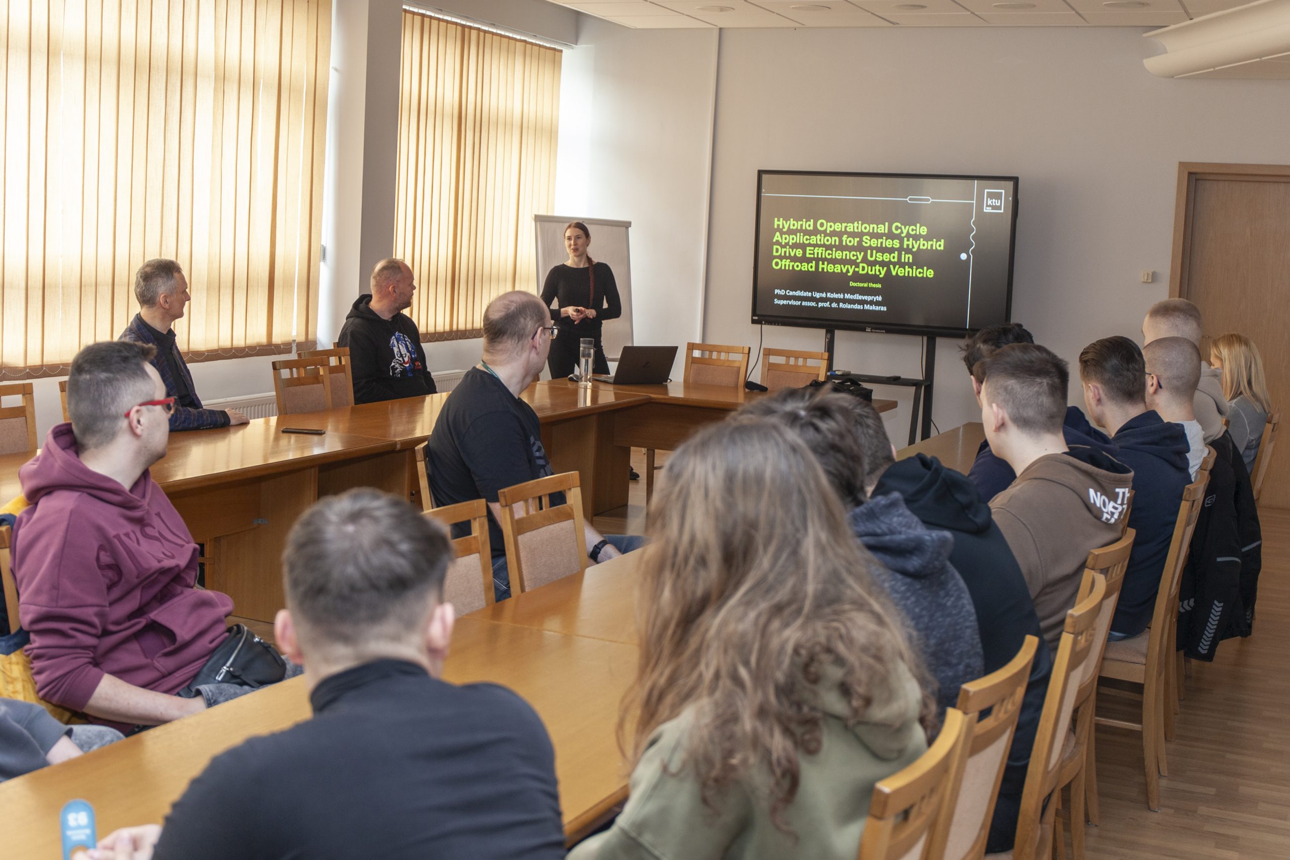 Ugnė Koletė Medževeprytė podczas prowadzenia seminarium