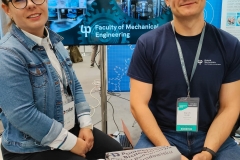 Pracownicy Wydziału Mechanicznego na stoisku podczas targów KOMPOZYT EXPO 2023