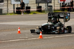 students with the CMS-08 car at FS Czech Republic