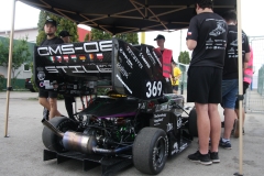 Bolid CMS-08 oraz studenci na zawodach FS Romania