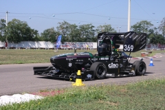 Bolid CMS-08 oraz studenci na zawodach FS Romania