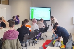 studenci na kursie Pierwszej Pomocy Przedmedycznej