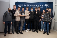 Licealiści Zespołu Szkół Ogólnokształcących i Zawodowych w Mońkach podczas wycieczki na Wydziale Mechanicznym