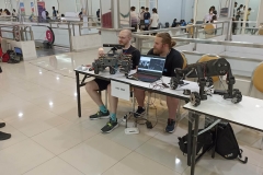 Roboty podczas zawodów w Bangkoku