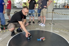 Studenci-podczas-zawodow-Robotic-Arena-we-Wroclawiu-4